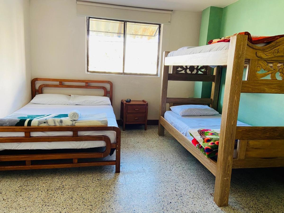 Hotel La Avenida Guatapé Екстериор снимка